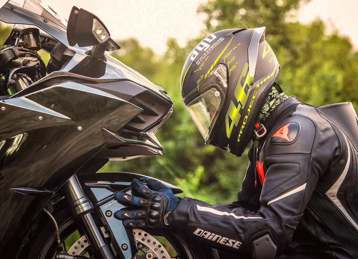 Is Motorcycle Touch Up Paint the Same as Car Touch Up Paint? Image